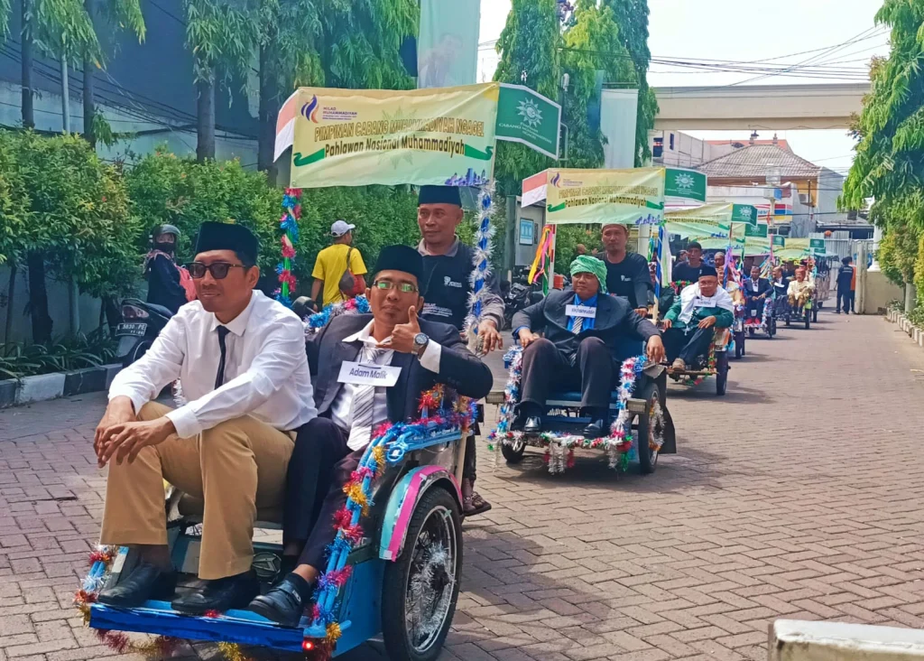 Sambut Milad Ke-111 Muhammadiyah, PDM Surabaya Lomba Pawai Budaya dan Musik Patrol 