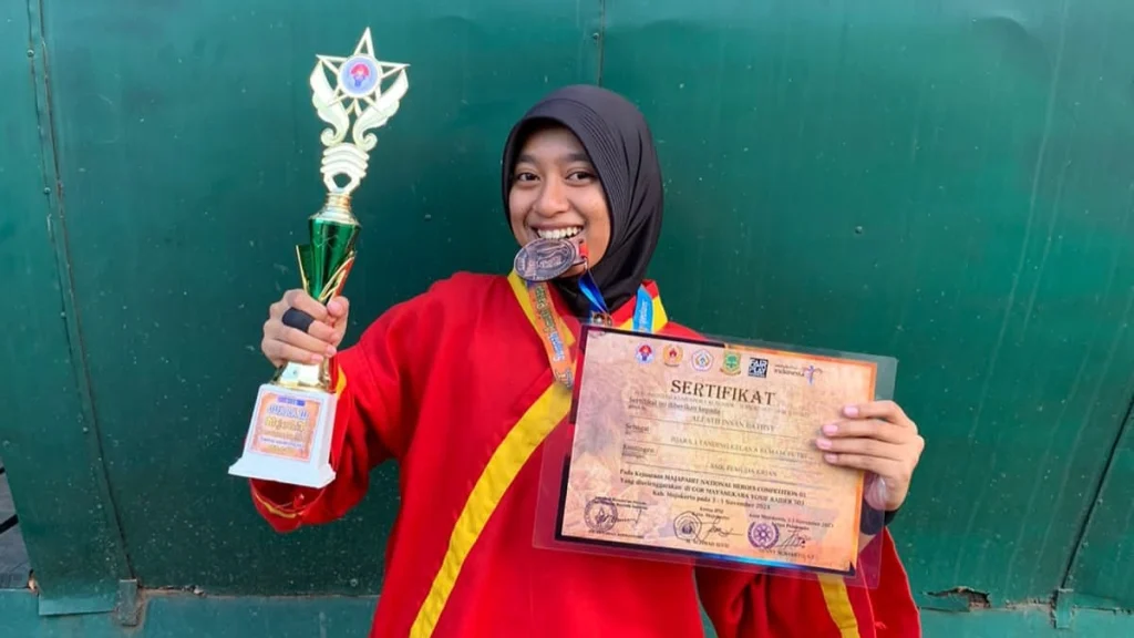 Siswa Smedaka Juara Pencak Silat Majapahit Heroes Fighting Competition 