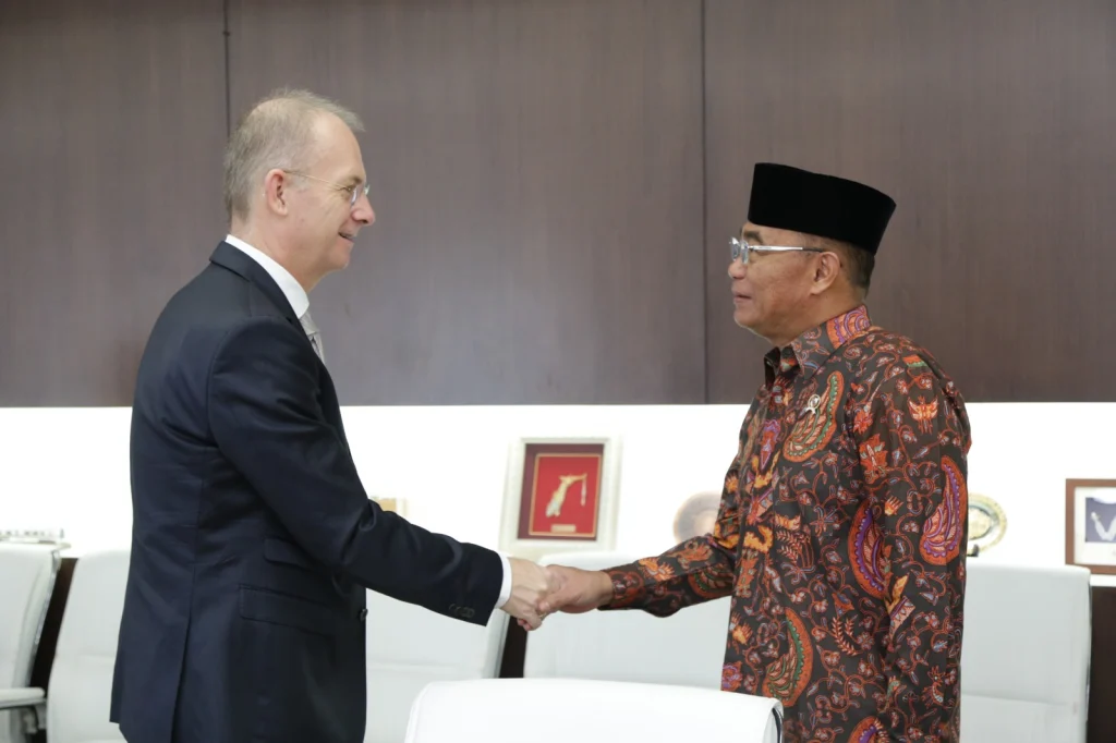 Menko Muhadjir dan Prof Thomas Köhler Bahas Pendidikan Vokasi