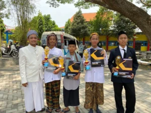 Cosplay Pahlawan Muhammadiyah ala SMP Mulia