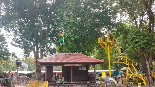 Cara Guru TK Aisyiyah 41 Menganti Latih Keberanian Siswa