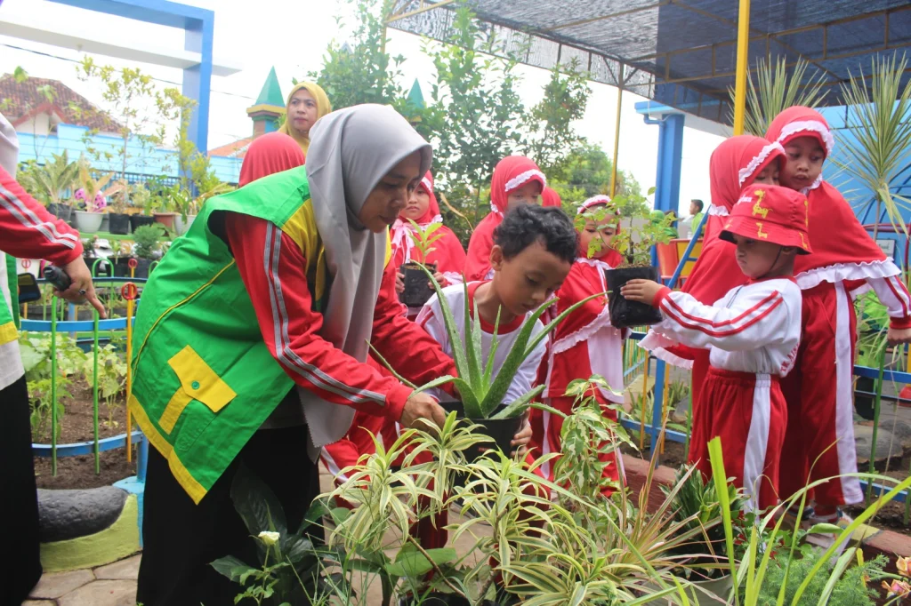 Sajisapo, Gerakan Peduli Lingkungan Siswa TK Aisyiyah 1 Kota Probolinggo