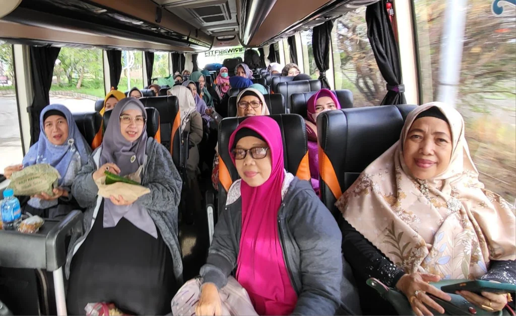 Perjalanan Asyik Peserta Rakerpimda Aisyiyah Lamongan ke Kota Batu