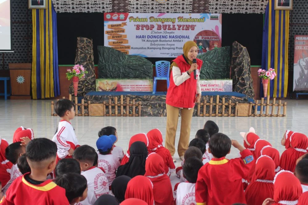 Hari Dongeng Nasional Stop Bullying di TK Aisyiyah 1 Kota Probolinggo 