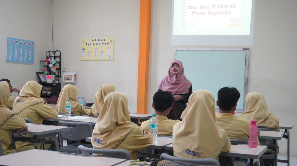 Smamsatu Menggelar Orang Tua dan Alumni Mengajar Serentak 22 Kelas