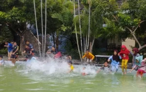 Holiday Camp, Cara Asyik Siswa SD Musix Liburan di Kampung Inggris