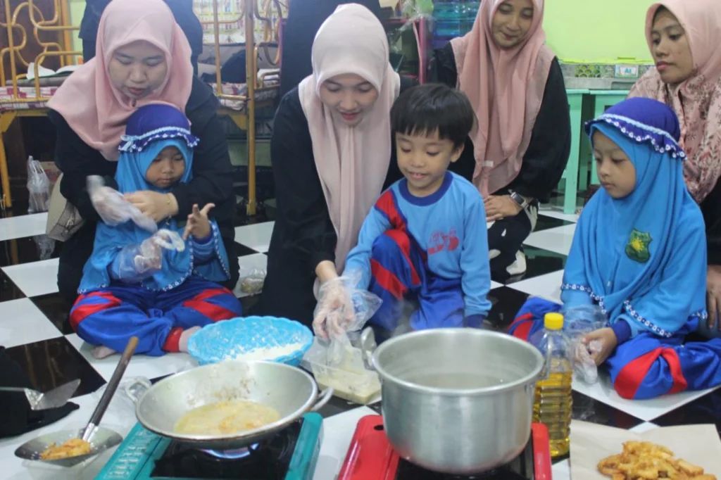 Cooking Class Olahan Ikan ala TK Aisyiyah 1 Kota Probolinggo