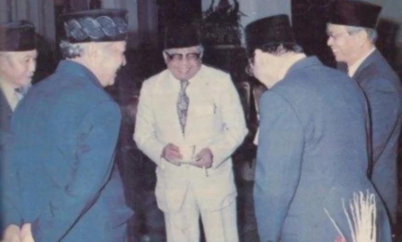 Hubungan Pak AR dan Pak Harto, Budaya Jawa yang Mendekatkannya