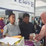 Bazar Unik, Penjual dan Pembeli Harus Berbahasa Inggris