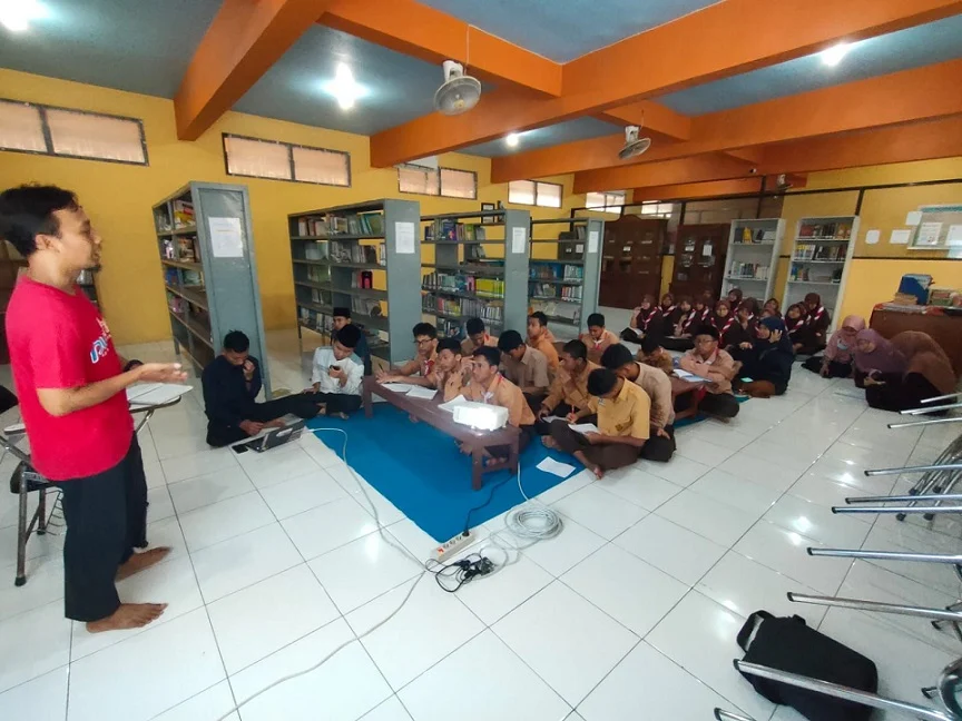 Usai Pelatihan Jurnalistik, Santri Ponpes Al Fattah Dapat Tantangan Ini  