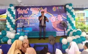Dongeng Isra Mikraj Kak Hilmi ‘Membius’ Siswa SD Sakri 
