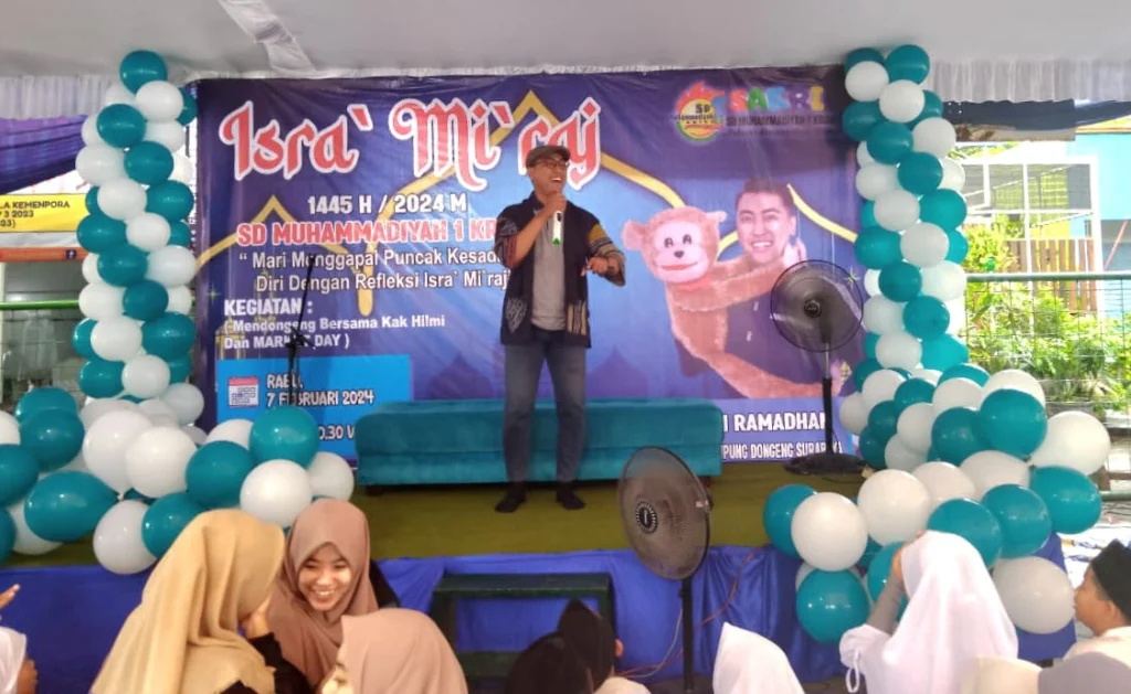 Dongeng Isra Mikraj Kak Hilmi ‘Membius’ Siswa SD Sakri 