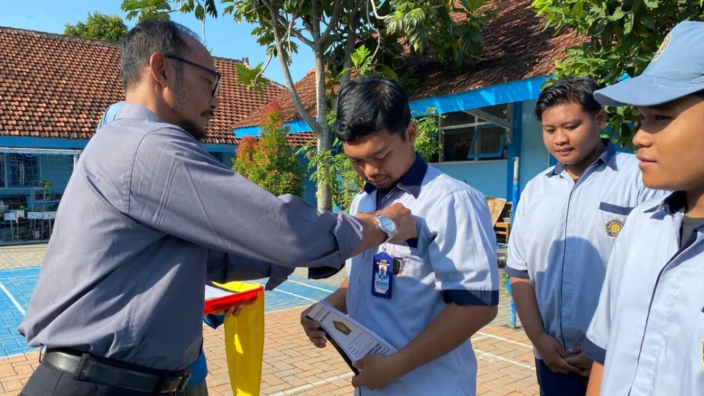 Smala Internship Program Melepas 19 Siswa Magang