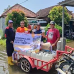 Warga Tanggulangin Terdampak Banjir, Lazismu Kirim Air Bersih dan Obat-obatan