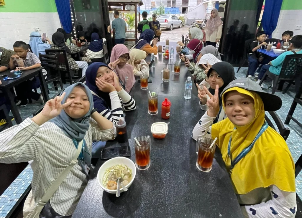 Warung Soto Lamongan Kuala Lumpur Milik PCIM Malaysia Obati Rindu