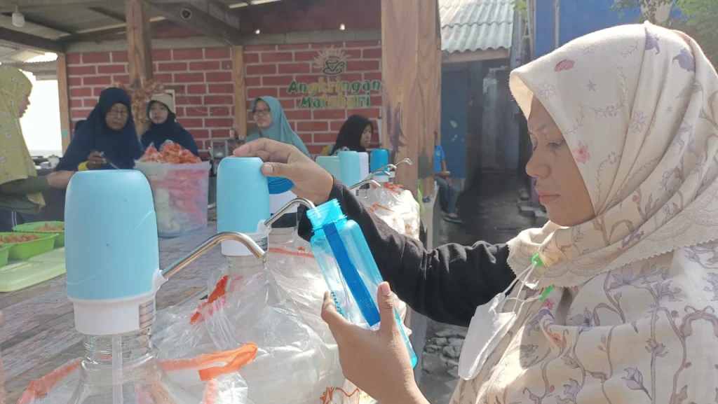 Aisyiyah Jatim-MPM PDM Surabaya Bagikan 170 Tumbler, Ingin Sampah Plastik Berkurang