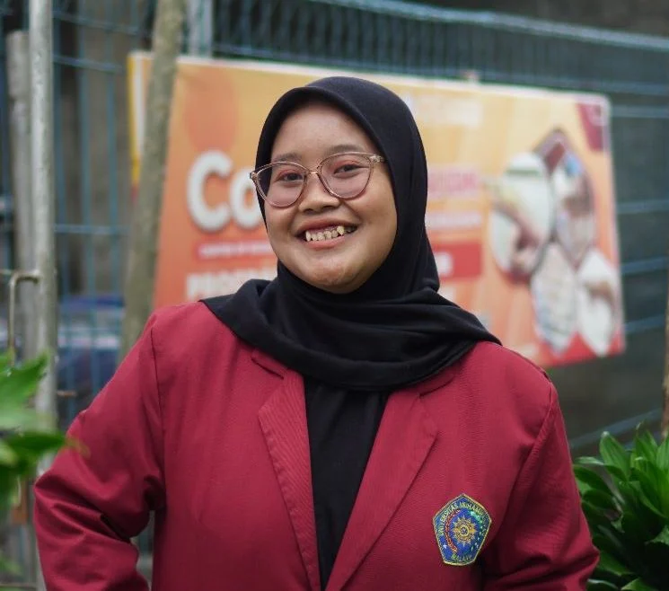 Lulus tanpa Skripsi dengan IPK 3,98 Inilah Wisudawan Berprestasi UMM