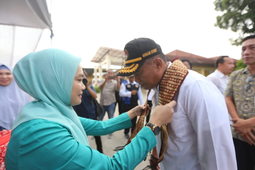 Muhadjir Disambut Hangat di RSUD OKU Timur, Satu-satunya Menteri yang ke Sana