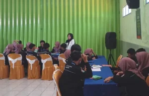 Ada Teknik Berbicara dan Menulis Berita di Upgrading SMK Muhapo