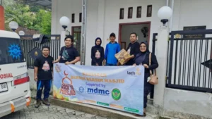 Lazismu Bojonegoro Bikin Program Back to Masjid dan Tebar Takjil