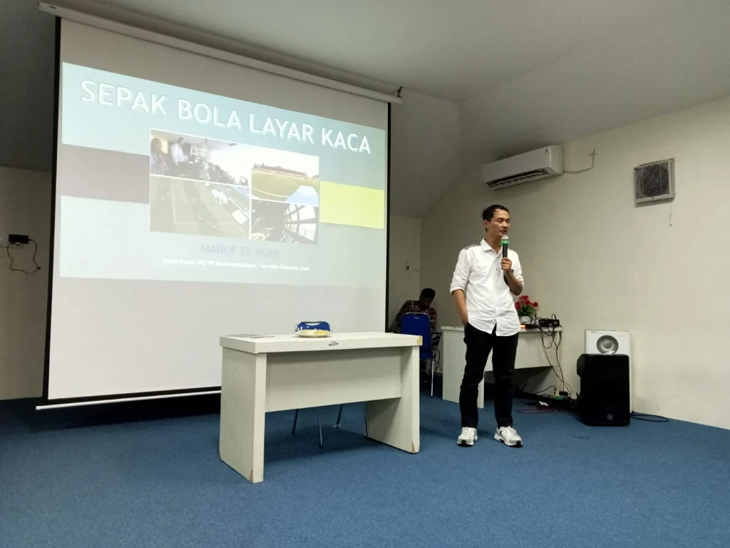 Nonton Bola di Stadion tanpa Meninggalkan Shalat