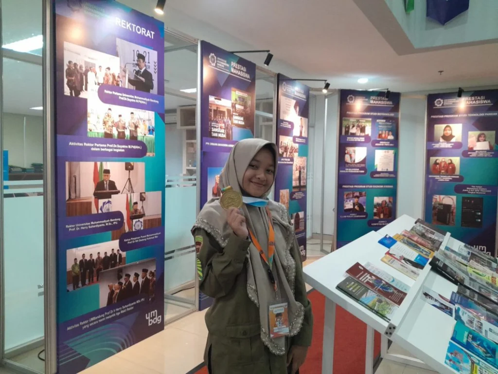 Santriwati MBS Madinatul Ilmi Smamsatu Raih Emas Hifdzil Quran Olimpicad