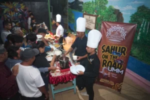 Saat Warga Kampung Warna-warni Jodipan Sahur dengan Masakan Hotel Bintang Empat 