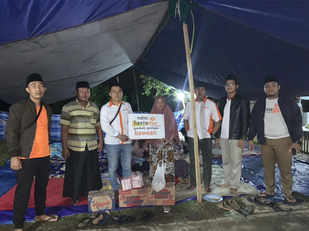 Sehari Pascagempa, Lazismu Bawean Bergerak Salurkan Bantuan