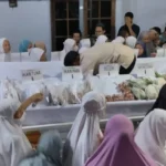 Jamaah Subuh Masjid Darul Arqom Dapat Paket Gratis