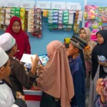Saat 21 Anak Yatim Kampung Nelayan Belanja di Toko Sembako ‘Milik Mu’