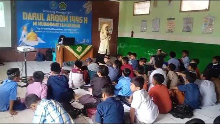 PCNA Sidayu Edukasi Dampak Buruk Bullying di MIM Golokan