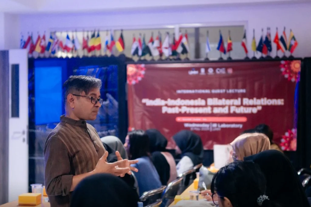 Hadirkan Akademisi India, HI UMM Potret Masa Depan Hubungan Indonesia-India 