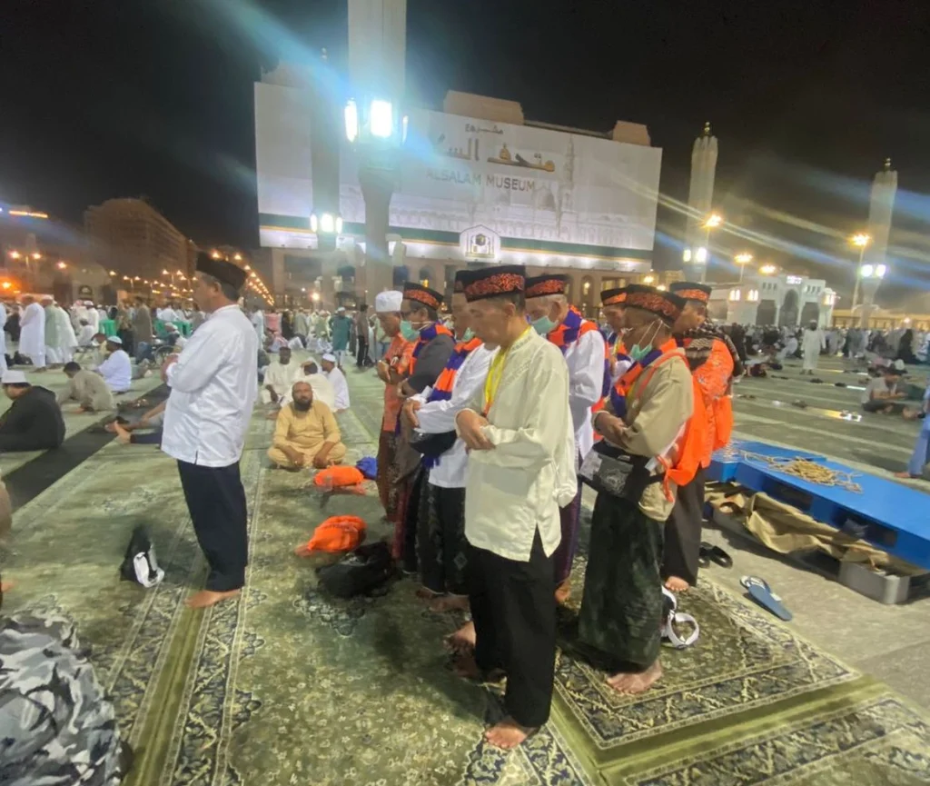 Ayah Bupati Lamongan Wafat, Jamaah Labbaik Shalat Ghaib dari Masjid Nabawi