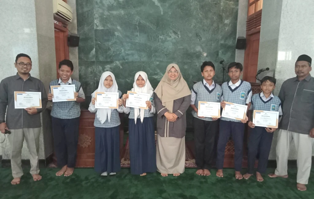 Spemutu Gelontorkan Beasiswa Sakuwamima