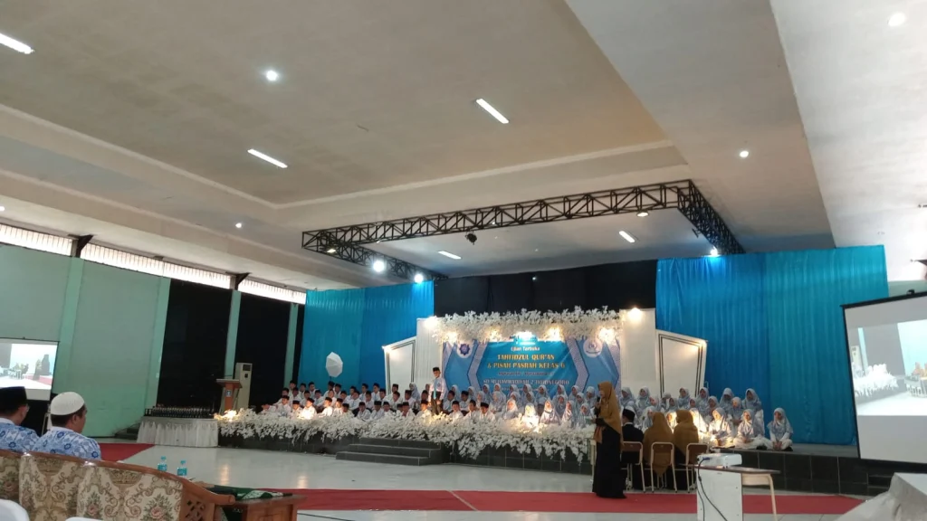 Ujian Terbuka, Rintangan Terakhir Siswa-Siswi SD Muhammadiyah 2 Bojonegoro Sebelum Wisuda Tahfidz