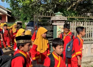 Asyiknya Field Trip SD 2 Muhammadiyah Kota Langsa
