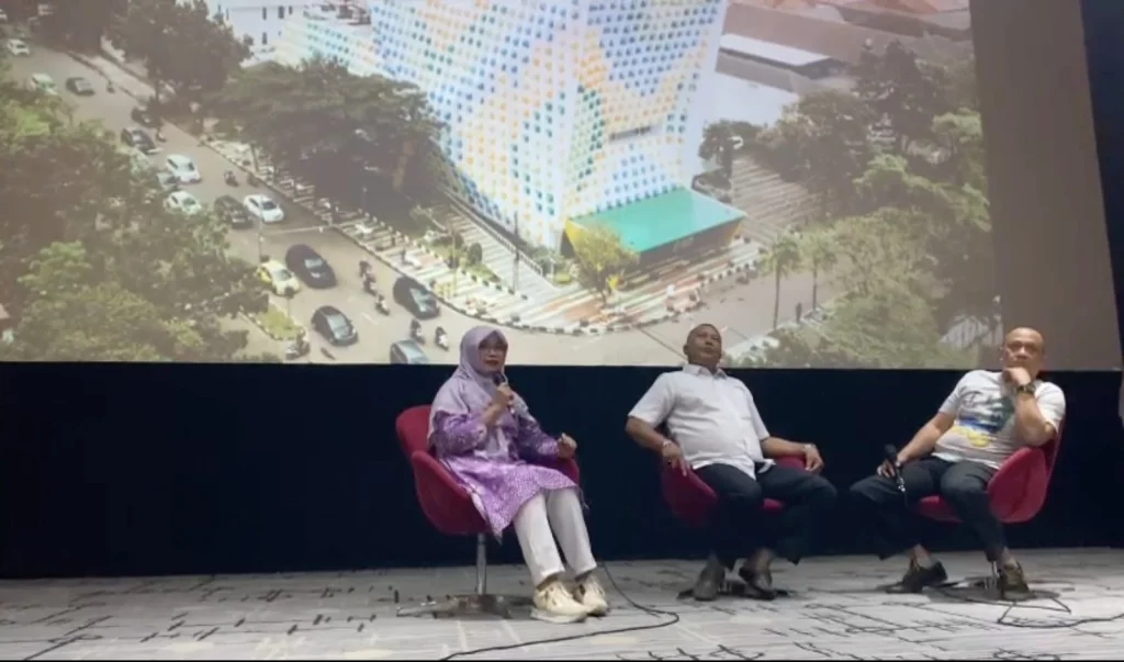 Mahasiswa Manajemen FBHIS Umsida Kunjungi Bandung Kreatif