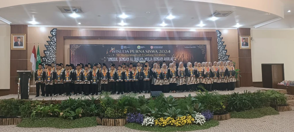 Bertabur Penghargaan hingga Souvernir Dalam Wisuda Purna SD Musix