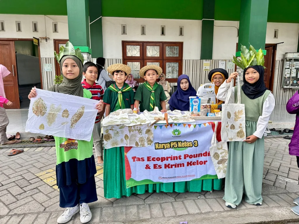Gelar Karya P5 SD Almadany