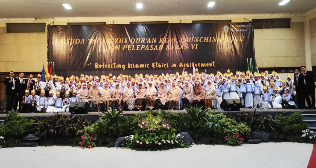 SD Mumtaz Berhasil Luluskan 126 Wisudawan Tahfidzul Quran