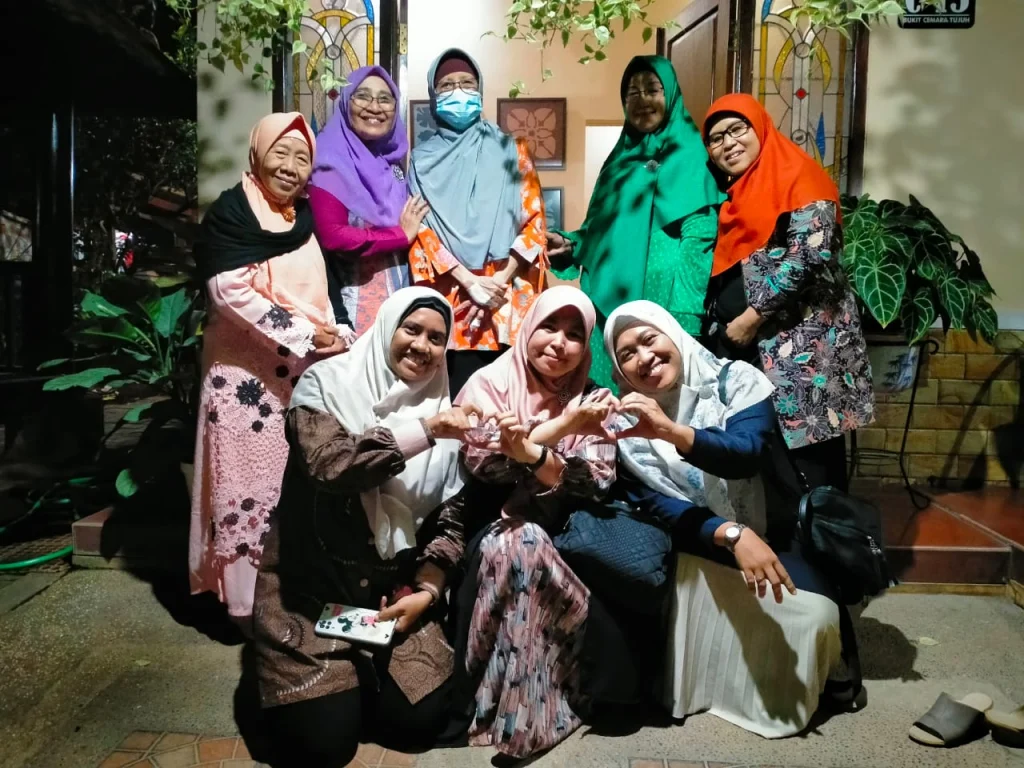 Dokter Esty yang Saya Kenal, Peduli dan Penuh Kasih