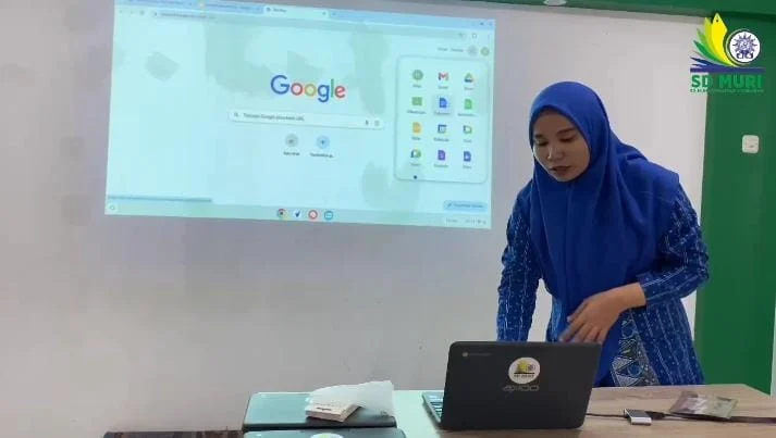 Guru SD Muri Raih Juara dalam Chromebook Challenge Video