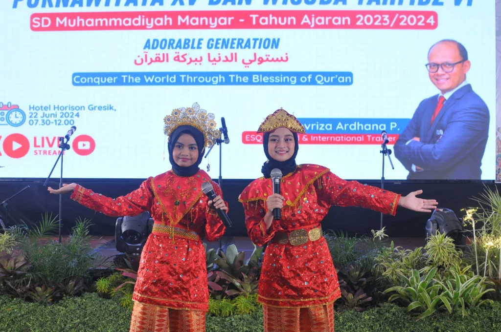 Spektakuler! SDMM Sukses Gelar Wisuda Hafidz Sekaligus Purnawiyata