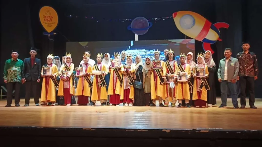 Atraktifnya Pensi SD Muhammadiyah 20 Surabaya di Balai Pemuda