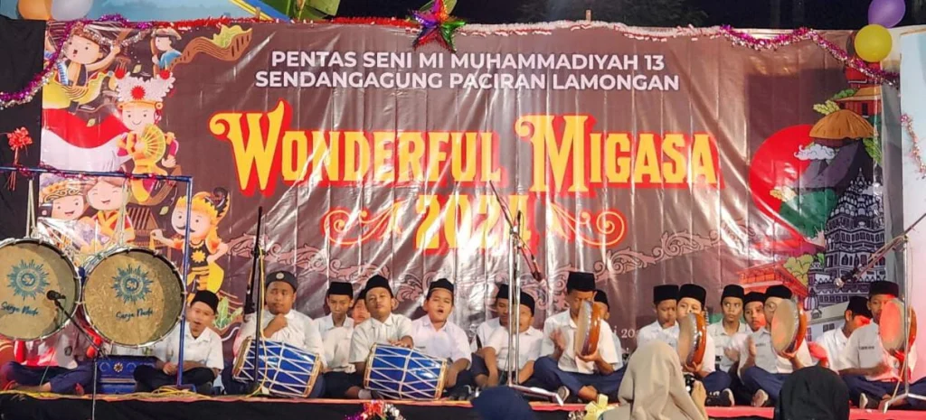 Memukau! Siswa MIM 13 Sendangagung Tampilkan Kesenian Jidor