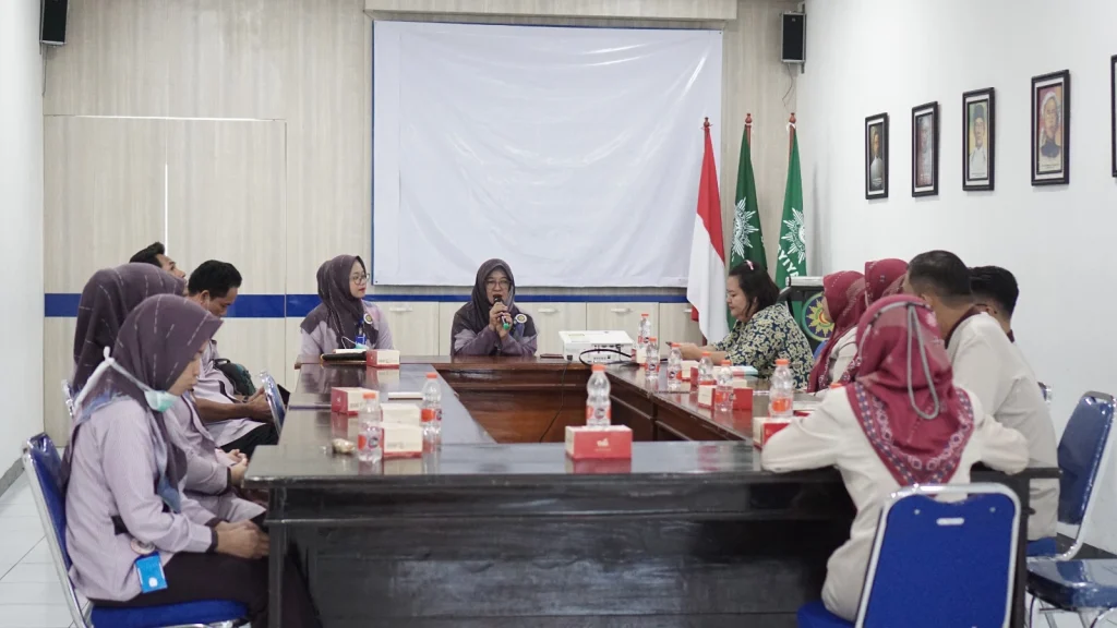 Tingkatkan Pelayanan, RSU An-Nissa’ Studi Banding ke RSU Aminah Blitar