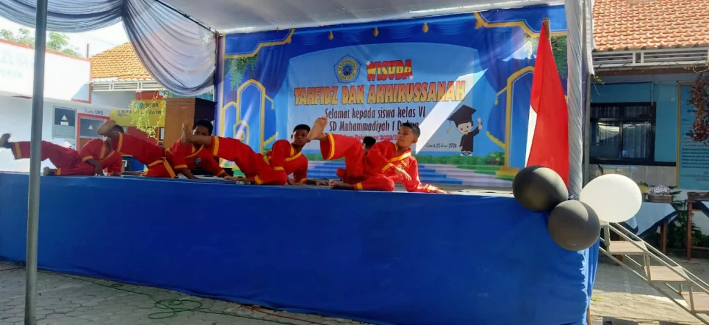 Siswa SD Mutu tampil memukau di Wisuda Tahfidz dan Akhirussanah