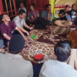 Tidak Hanya Siswa, Guru dan Karyawan SDMM Adakan Home Visit