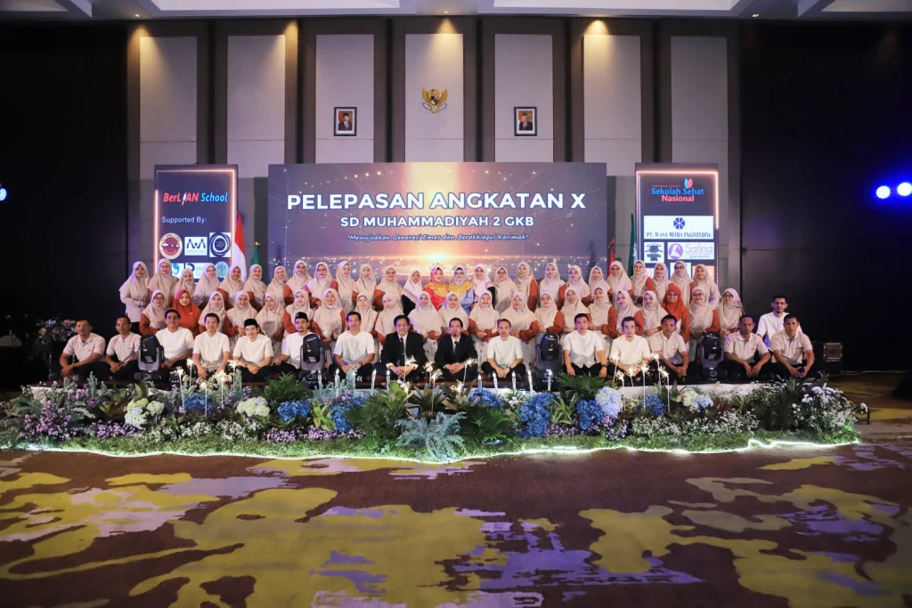 Momen Mengharukan di Pelepasan Angkatan X SD Muhammadiyah 2 GKB