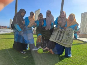 Emak-Emak Ikut Ramaikan Family Gathering Keluarga Sang Surya